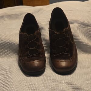 Earth Origins Dover Suede Leather Slip On Comfort Sneakers Brown size 8M